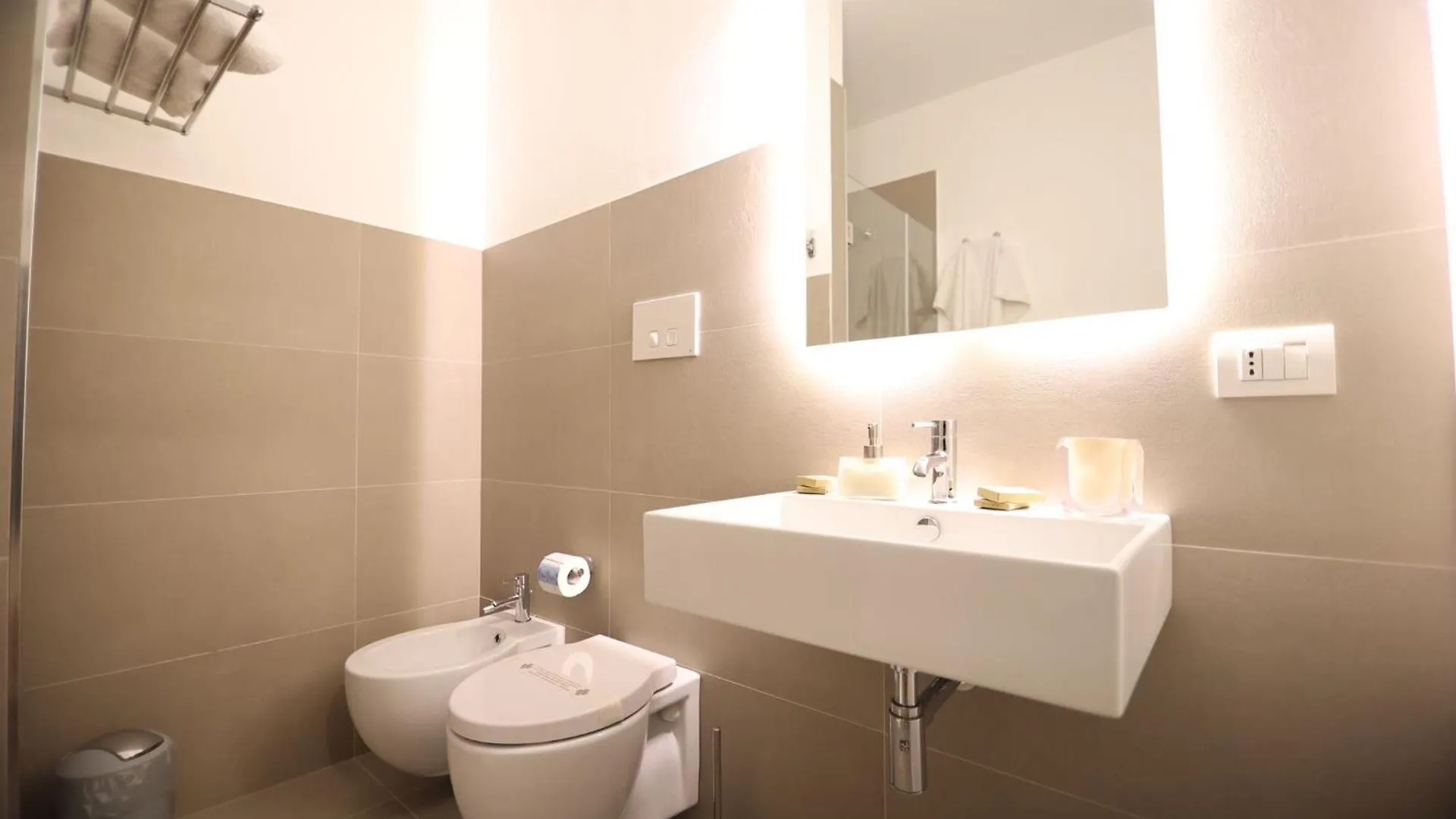 Domus Levante Apartment Bari